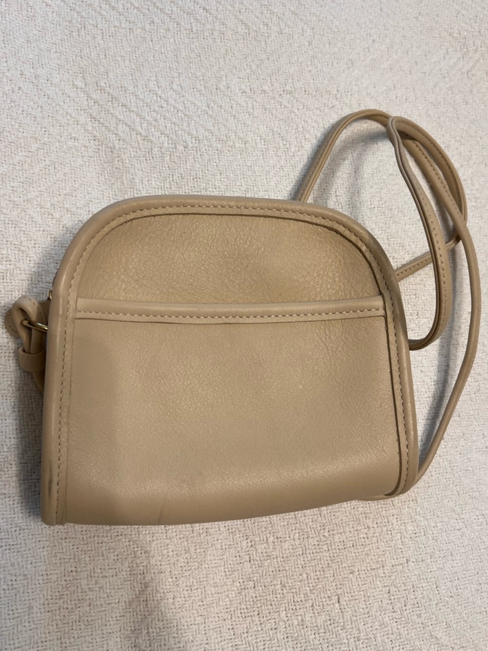 VINTAGE COACH ABBY LEATHER SMALL CROSSBODY BAG IN CREAM ✨